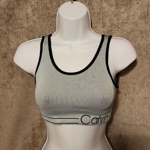 Calvin
Klein Womens Seamless Ribbed Medium Impact Sports Bra Blue Size XS